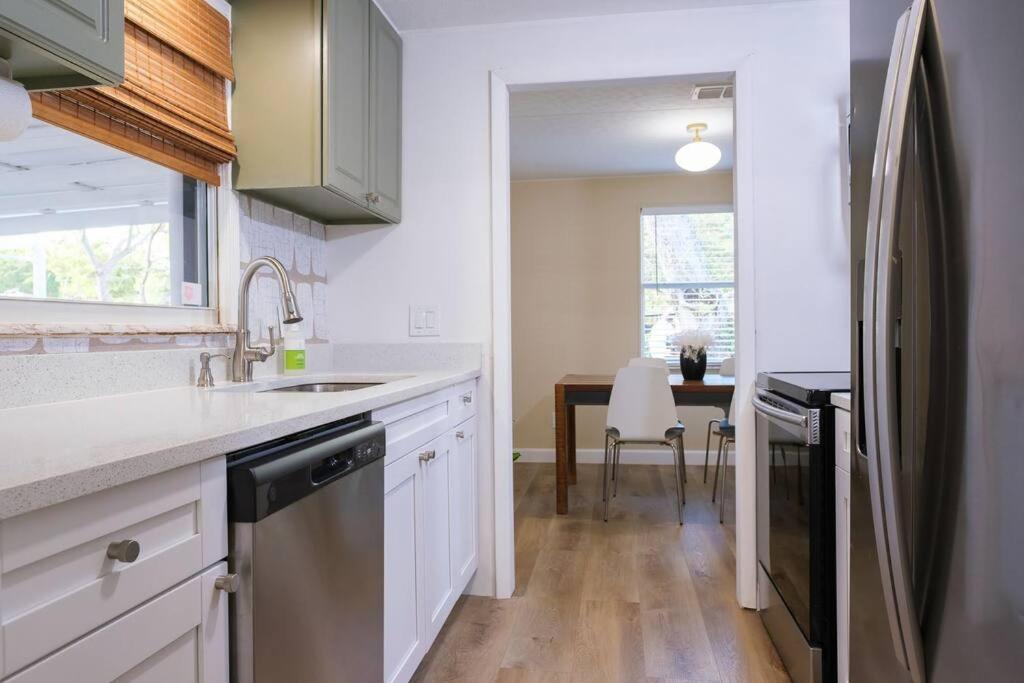 House Near Tampa Zoo And Busch Gardens, Free High Speed Wifi Villa Exterior foto